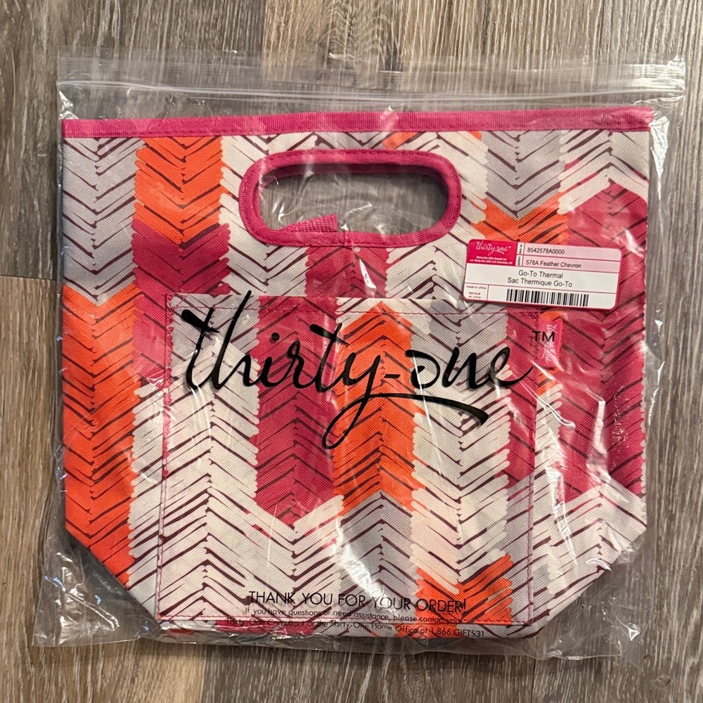 Thirty-One Feather Chevron Pink and Orange Go-To Thermal Bag Tote